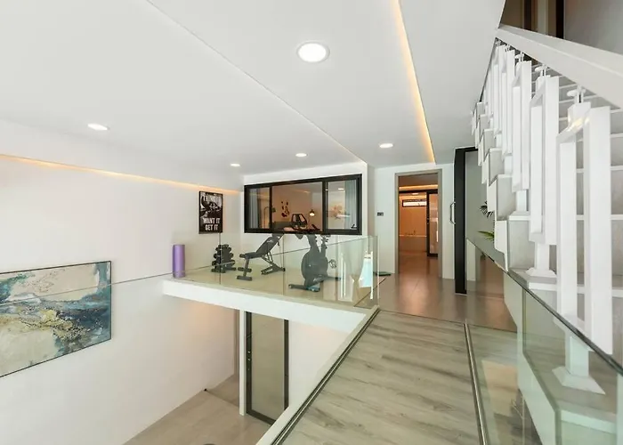 Comfy Townhouse Near Fisherman