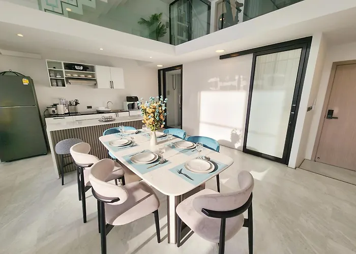 Unique Pool Slide Access Townhouse
